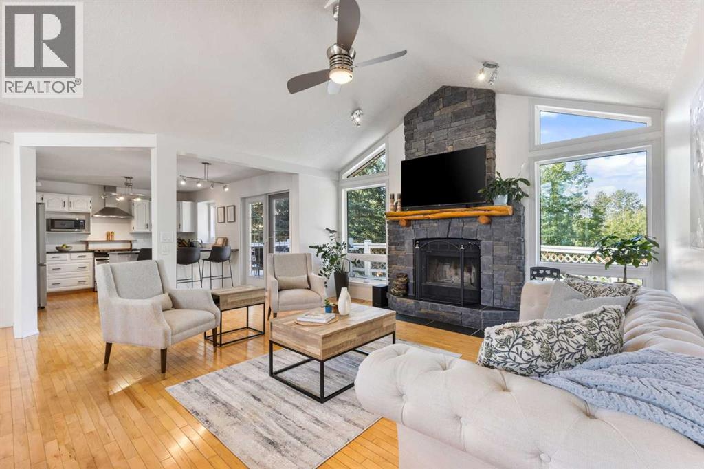 2 Riverside Place, Cochrane