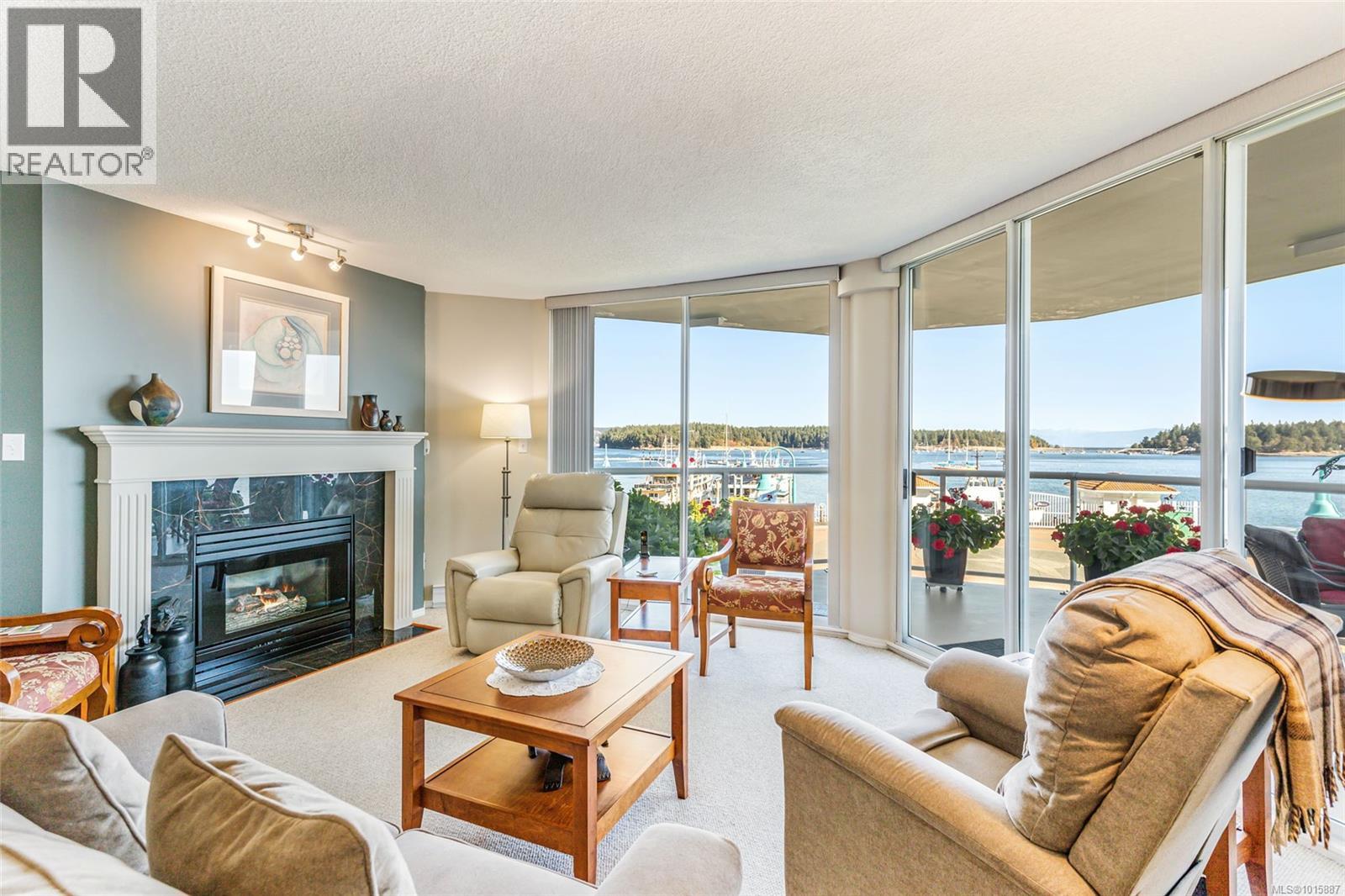 207 150 Promenade Dr, Nanaimo