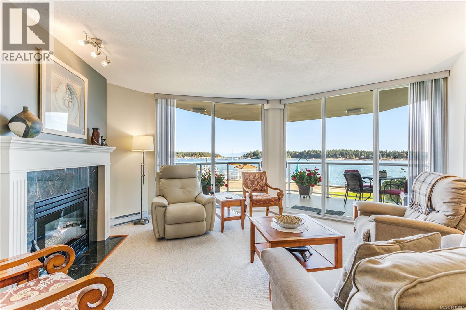 207 150 Promenade Dr, Nanaimo