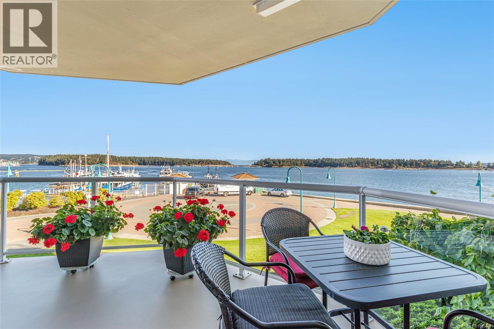 207 150 Promenade Dr, Nanaimo