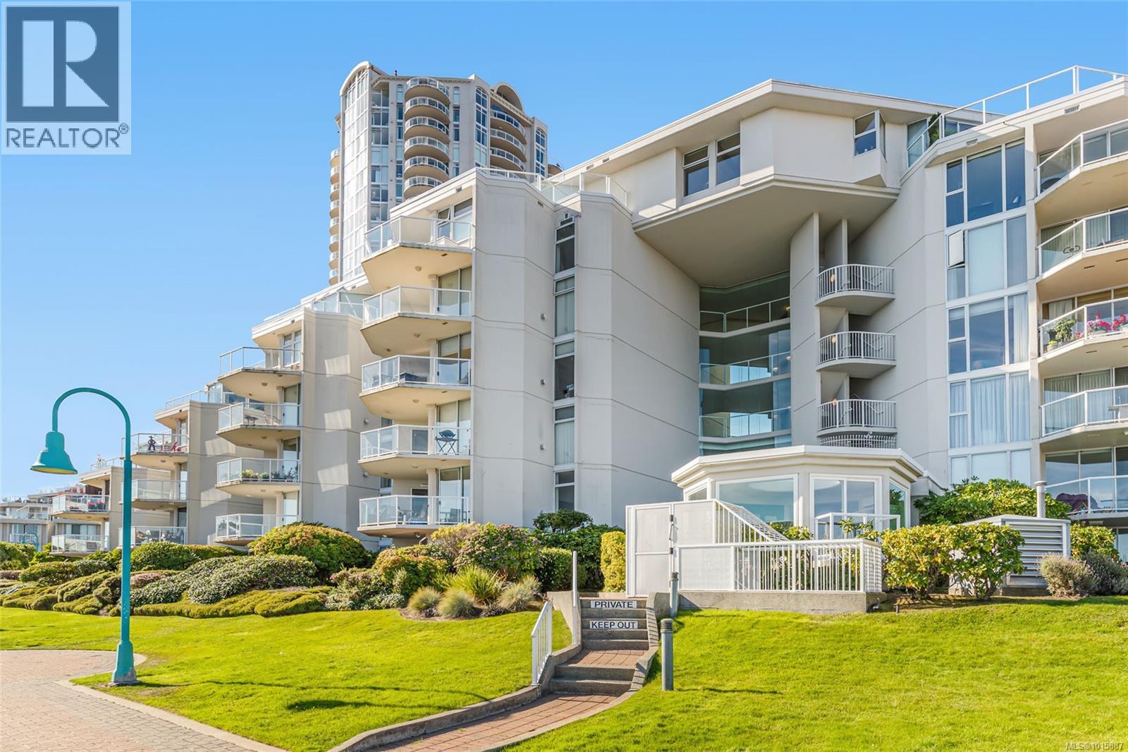 207 150 Promenade Dr, Nanaimo