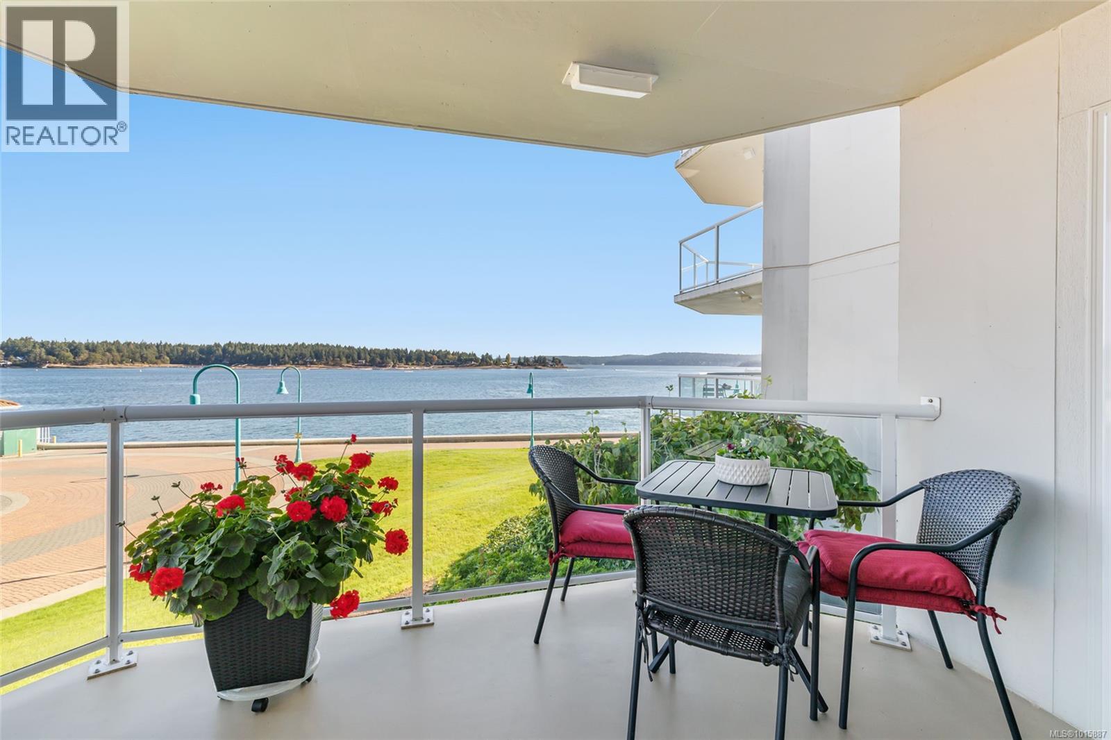 207 150 Promenade Dr, Nanaimo