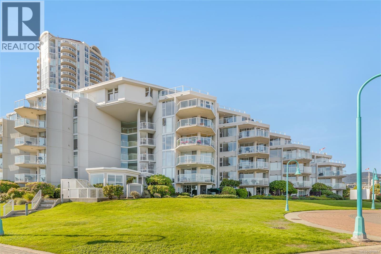 207 150 Promenade Dr, Nanaimo