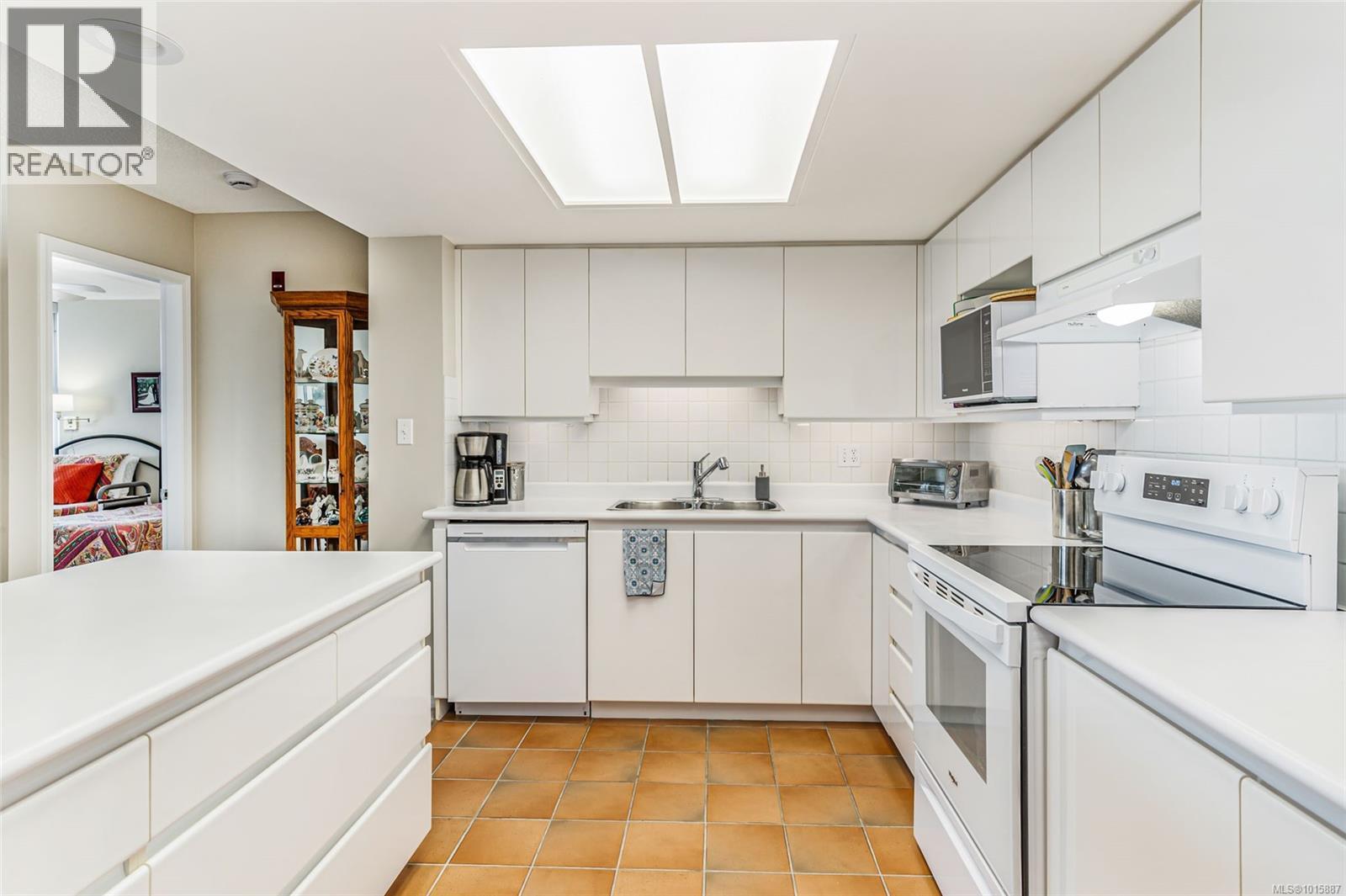 207 150 Promenade Dr, Nanaimo