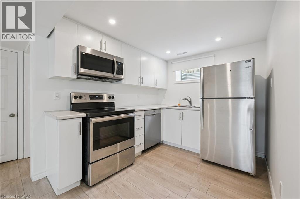 267 KINGSWOOD Drive Unit# Lower