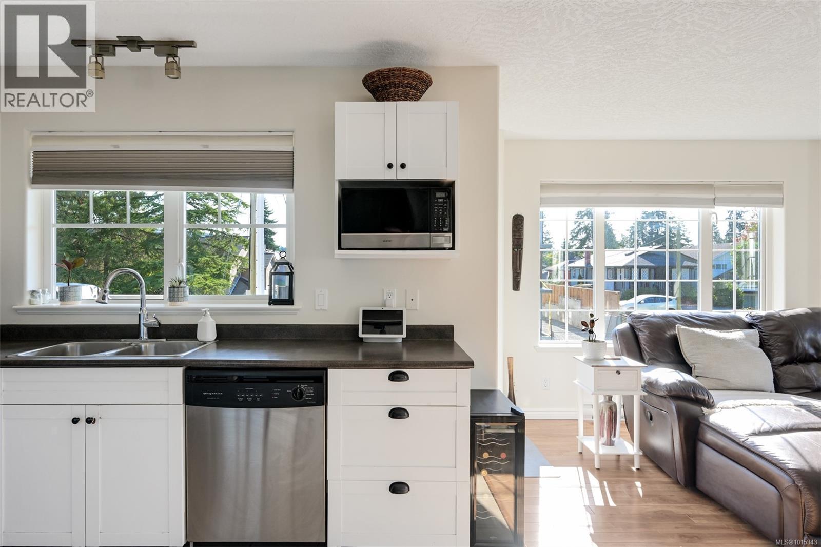 202 2644 Deville Road, Langford