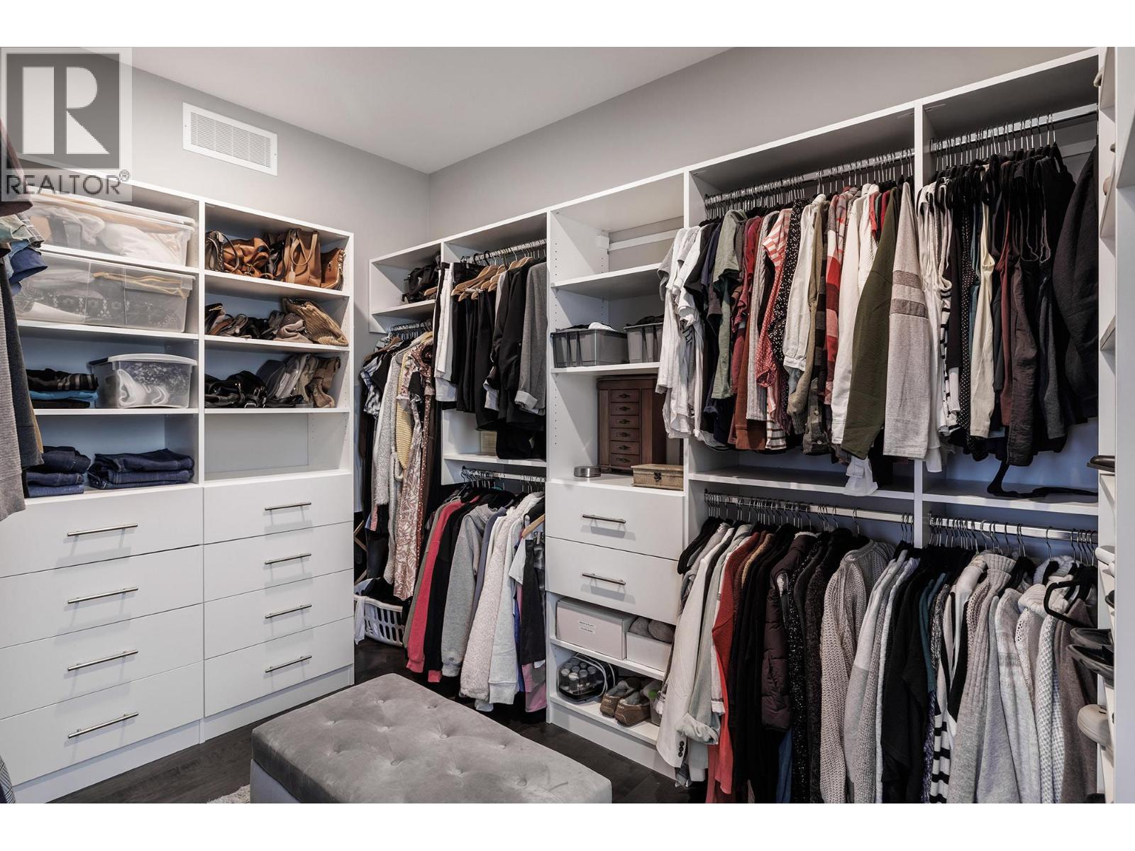  2501 Tallus Heights Drive, West Kelowna