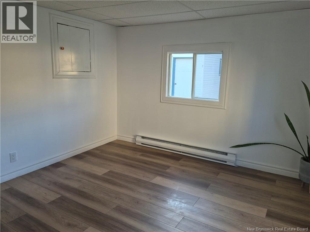 6 Damase Street - 17