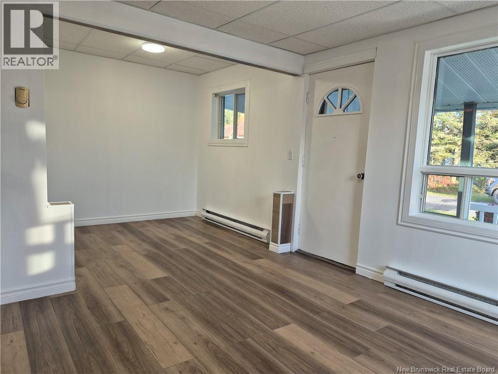 6 Damase Street - 12