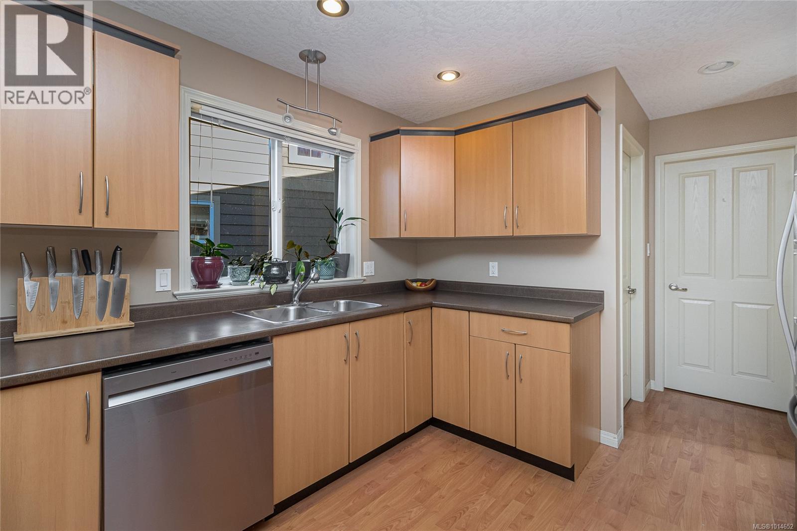  848 Gannet Court, Langford