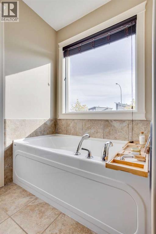 104 Diamondstone Ridge, Fort McMurray