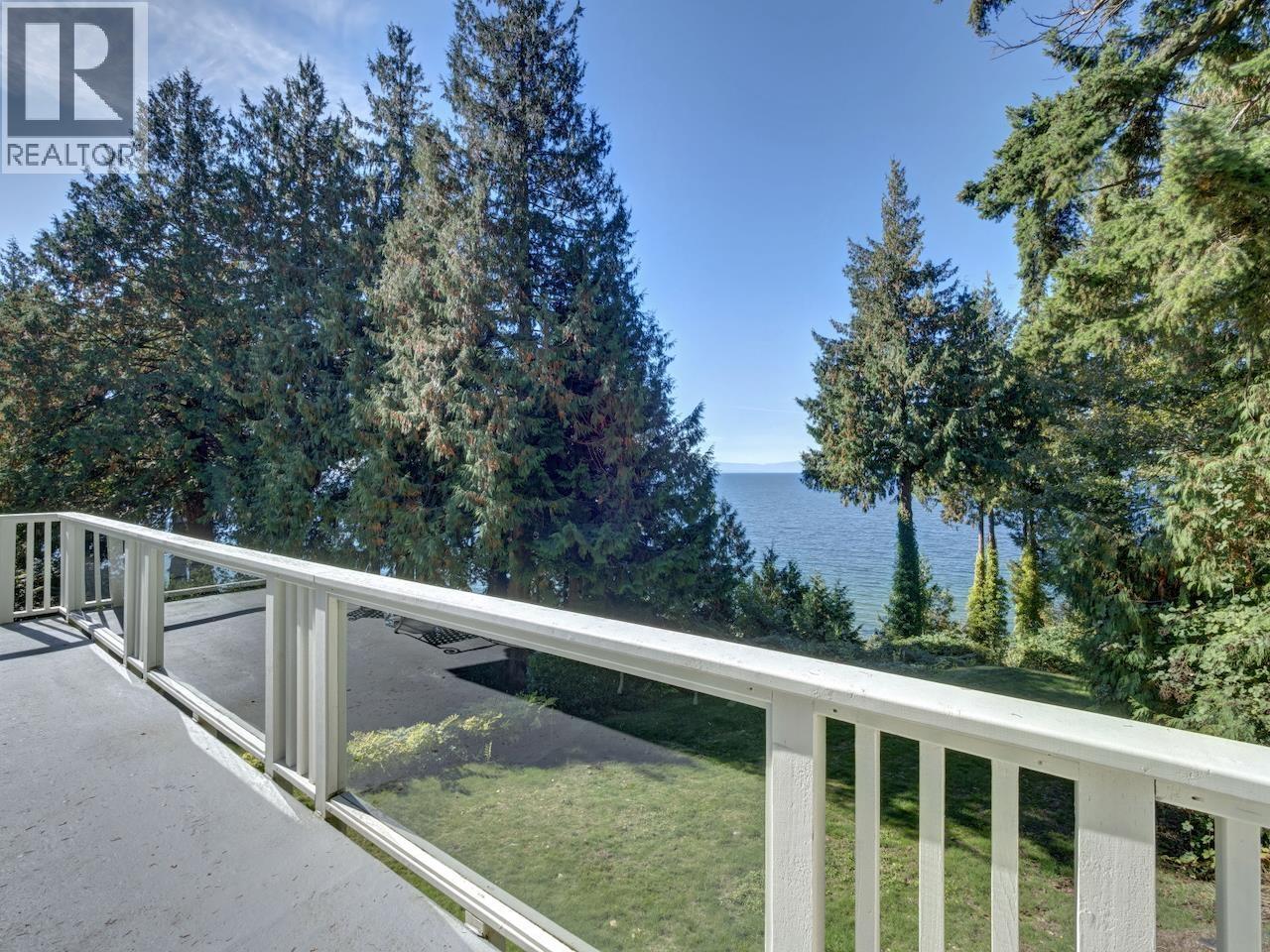 4947 SUNSHINE COAST HIGHWAY, Sechelt