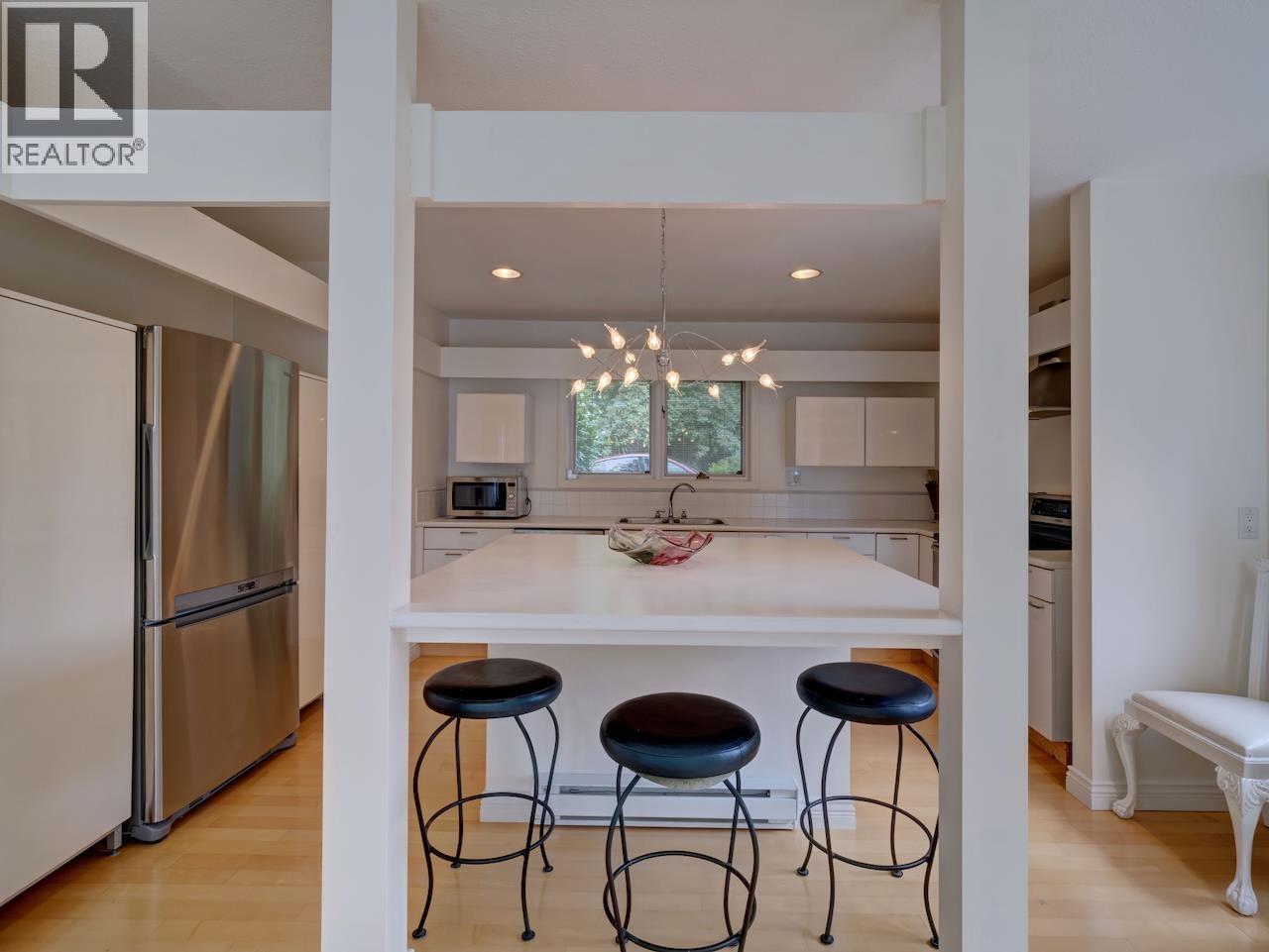 4947 SUNSHINE COAST HIGHWAY, Sechelt