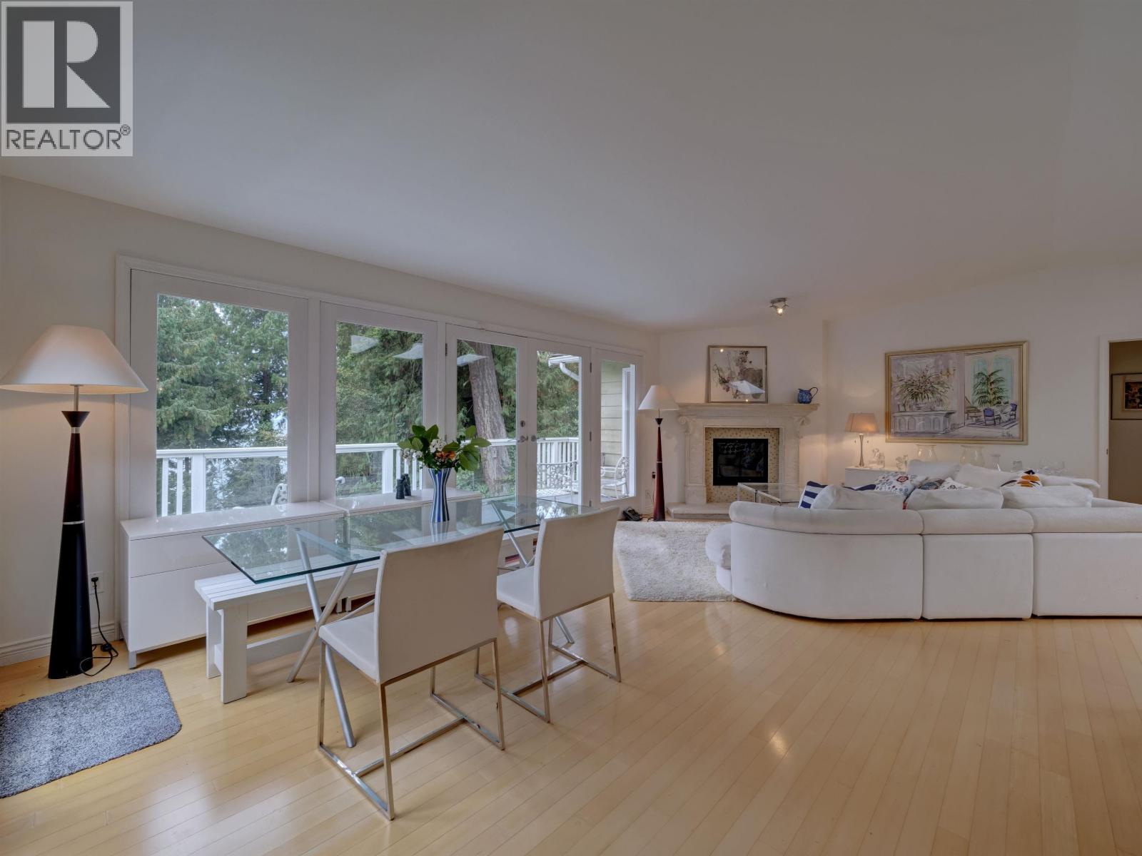 4947 SUNSHINE COAST HIGHWAY, Sechelt