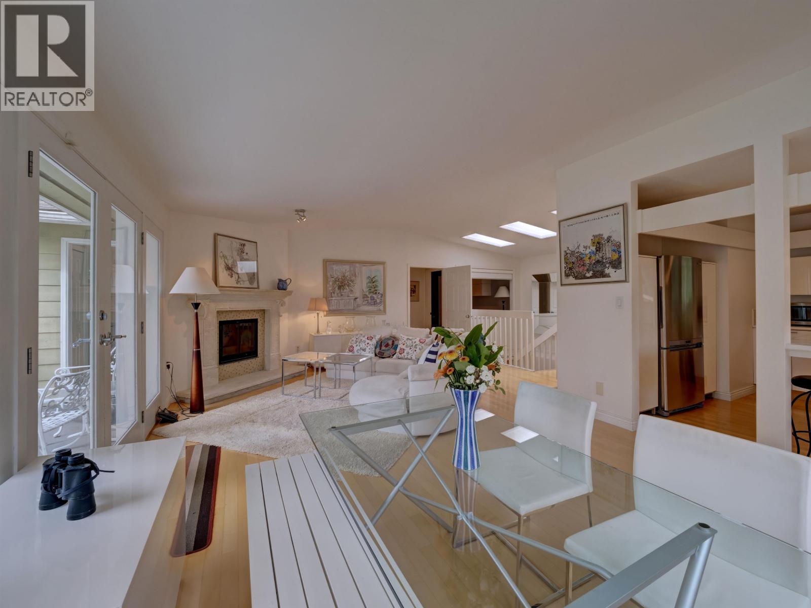 4947 SUNSHINE COAST HIGHWAY, Sechelt