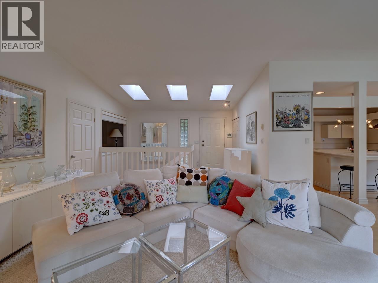 4947 SUNSHINE COAST HIGHWAY, Sechelt