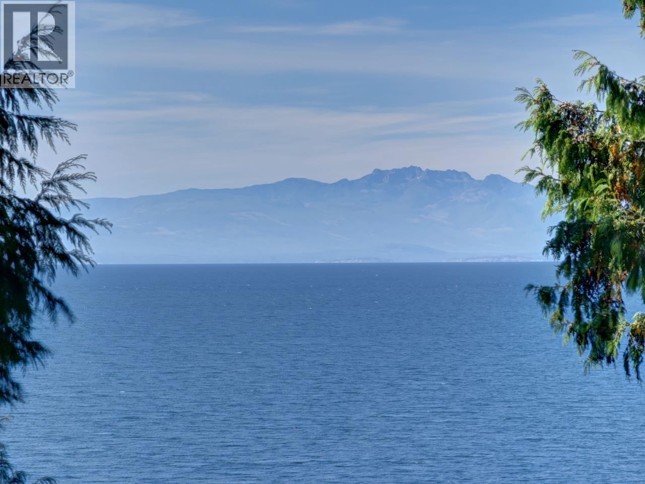 4947 SUNSHINE COAST HIGHWAY, Sechelt