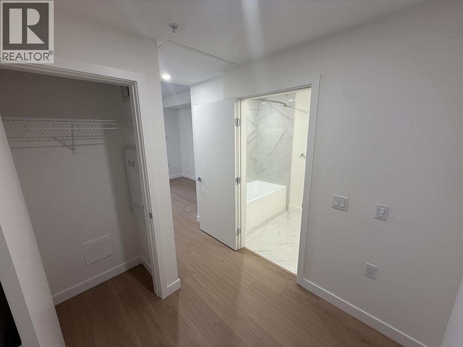 503 150 JAMES, Port Moody
