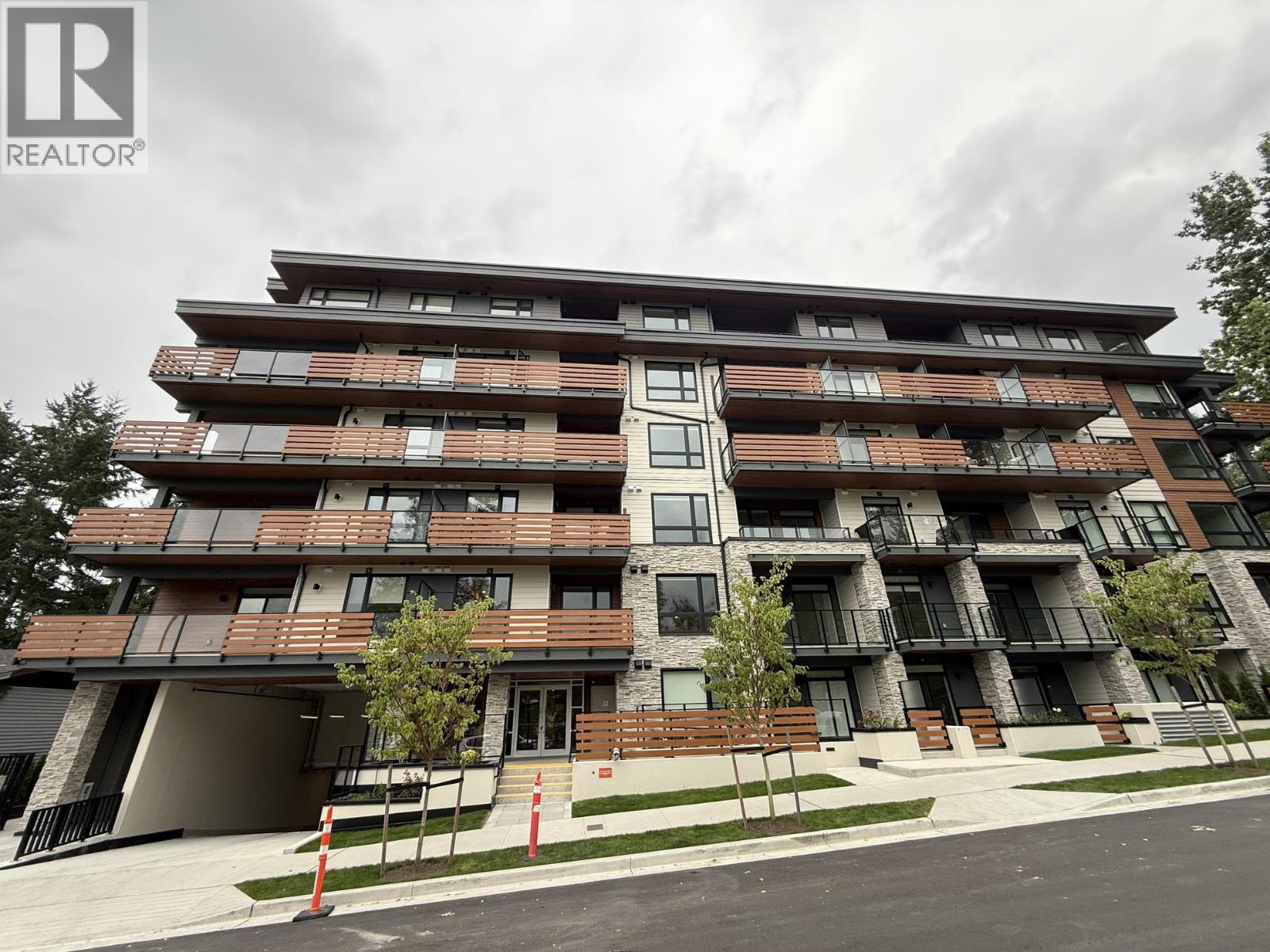 503 150 JAMES, Port Moody