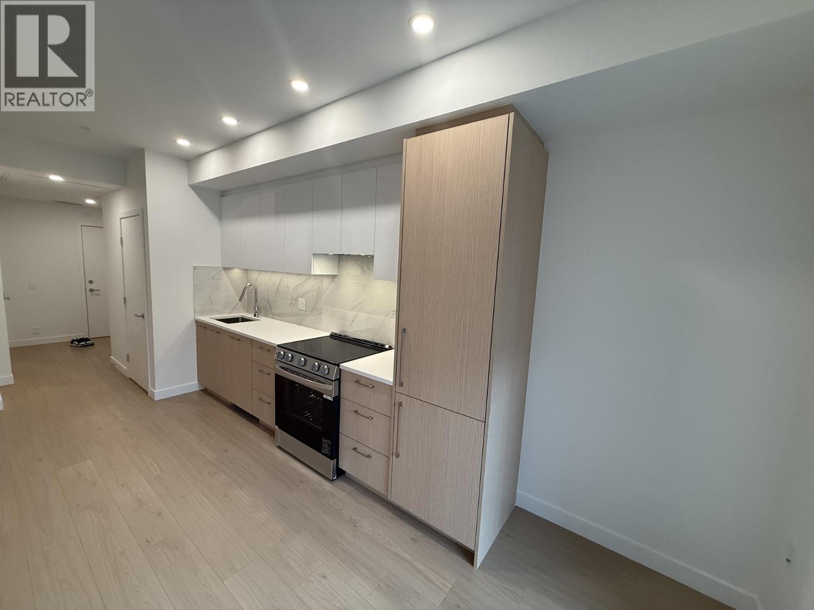 503 150 JAMES, Port Moody