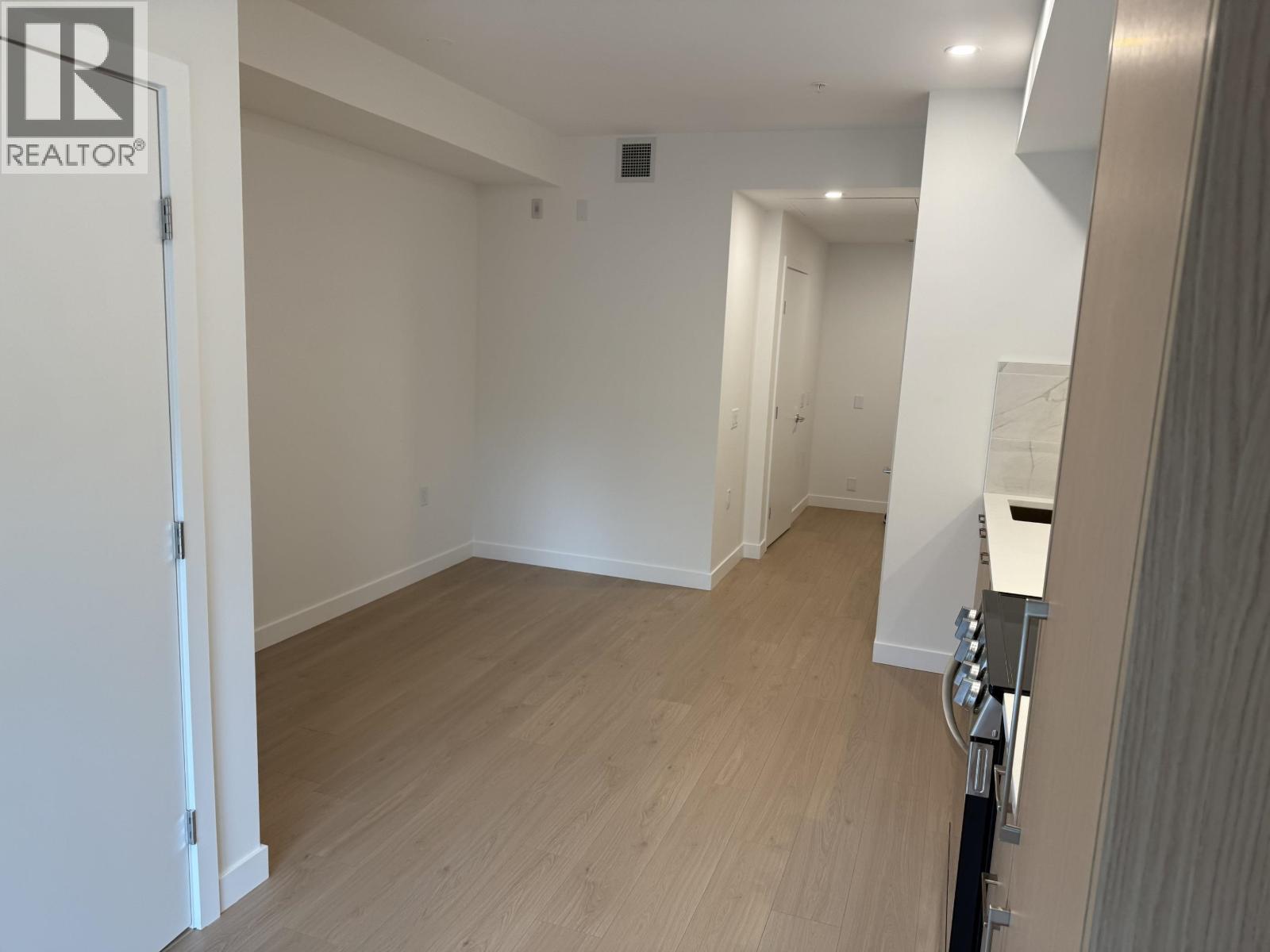 503 150 JAMES, Port Moody