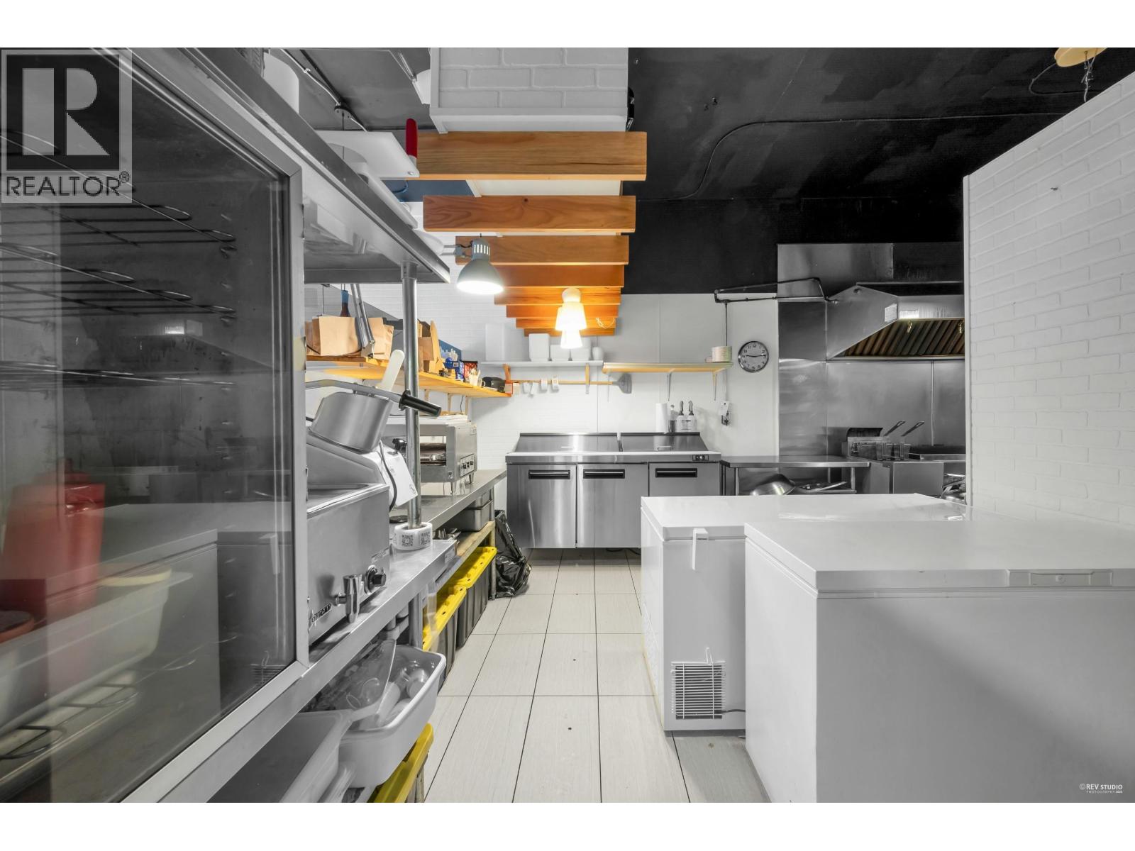 11940 CONFIDENTIAL, West Vancouver