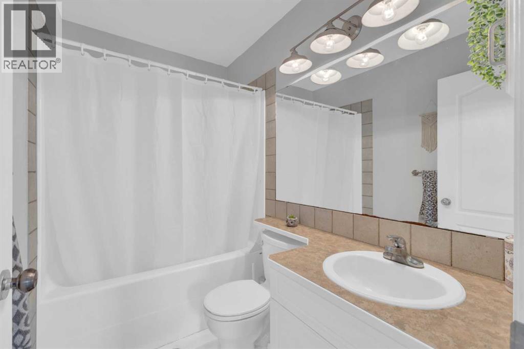 2029 Minto Street, Penhold