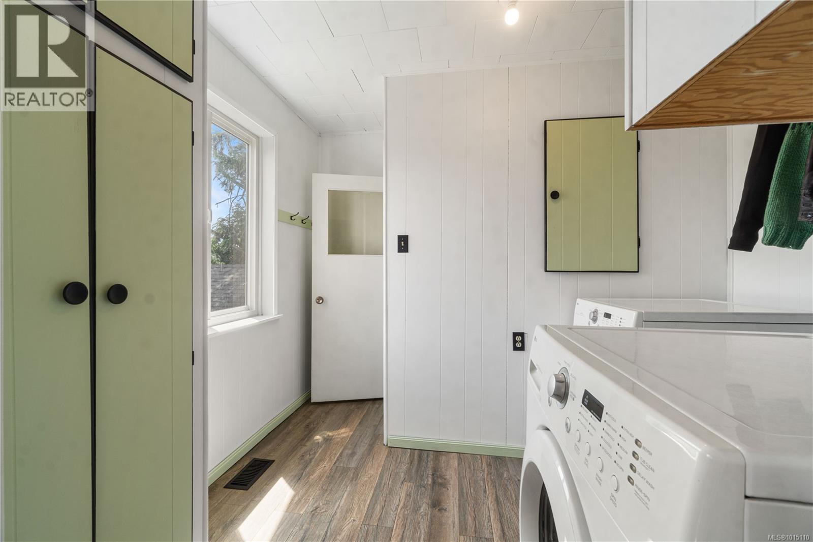 125 Harewood Rd, Nanaimo