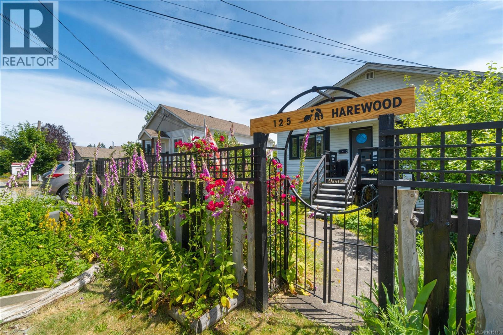 125 Harewood Rd, Nanaimo