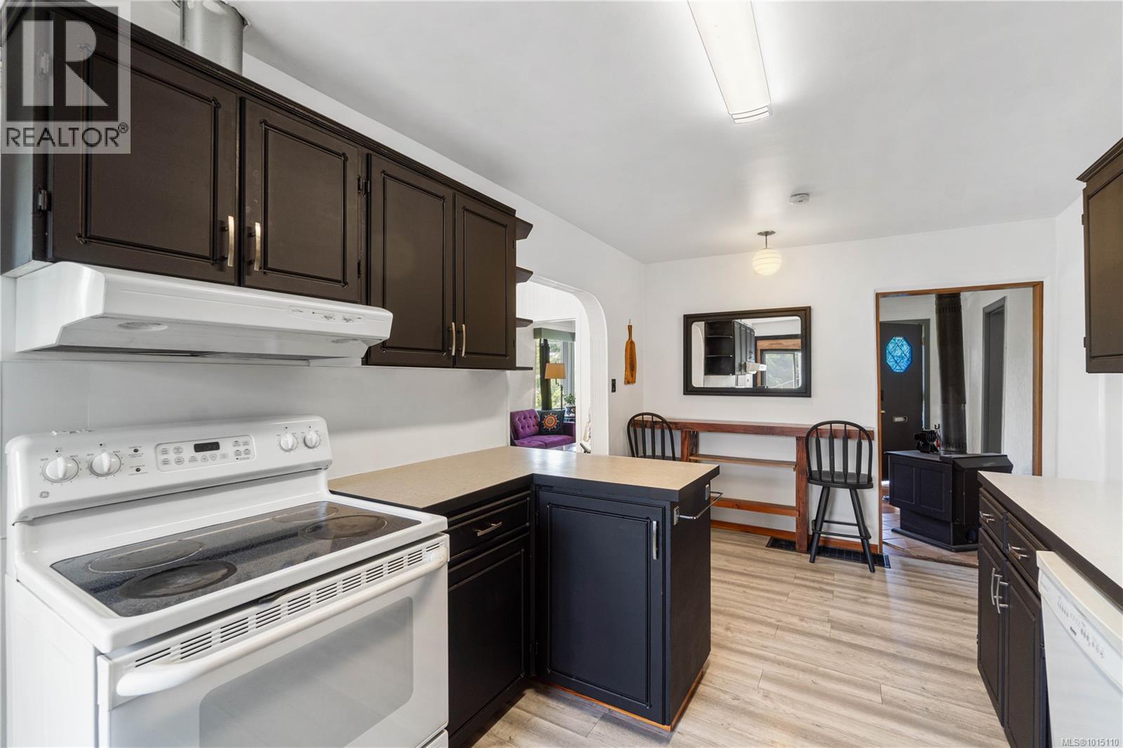 125 Harewood Rd, Nanaimo