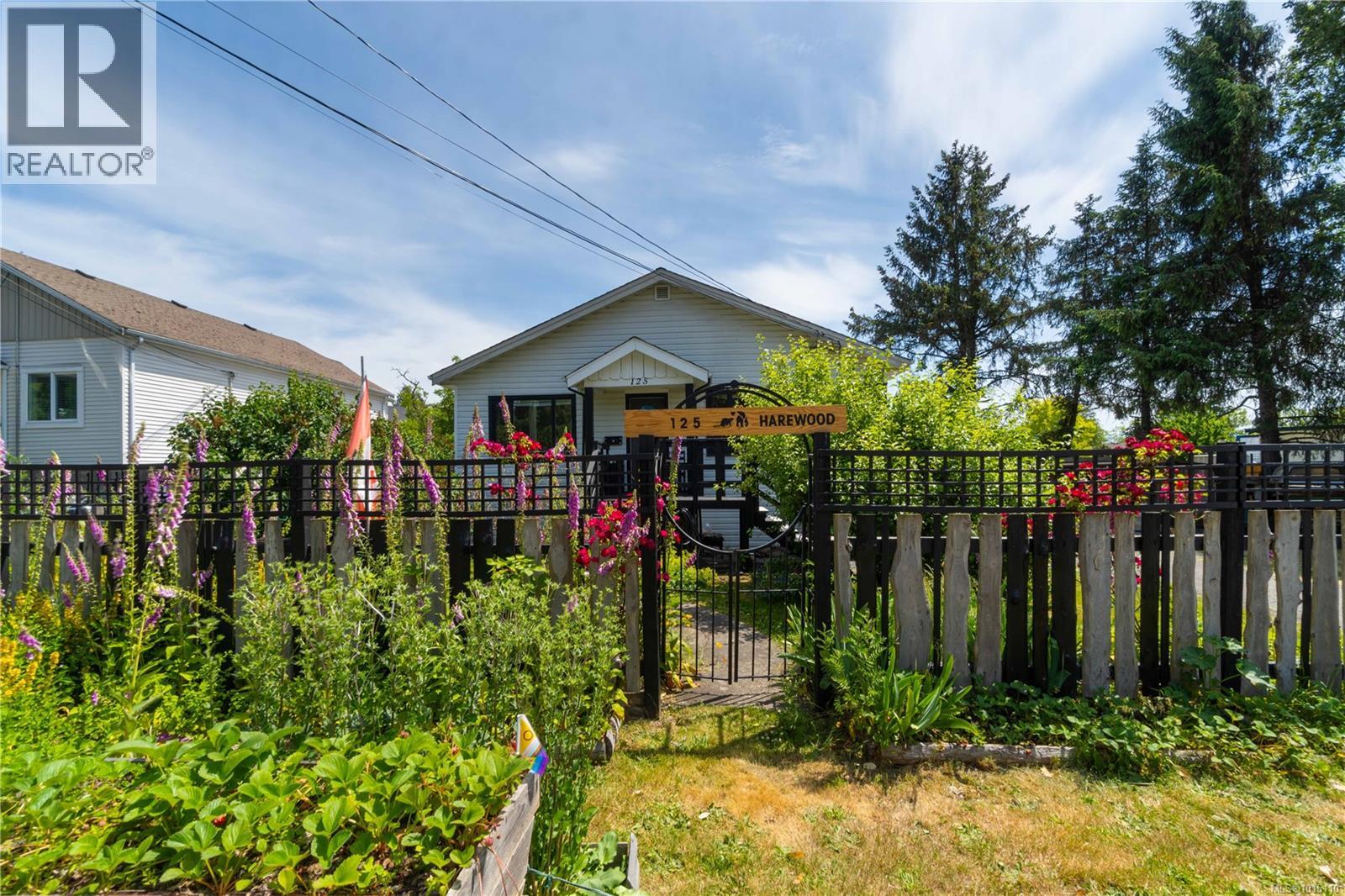 125 Harewood Rd, Nanaimo