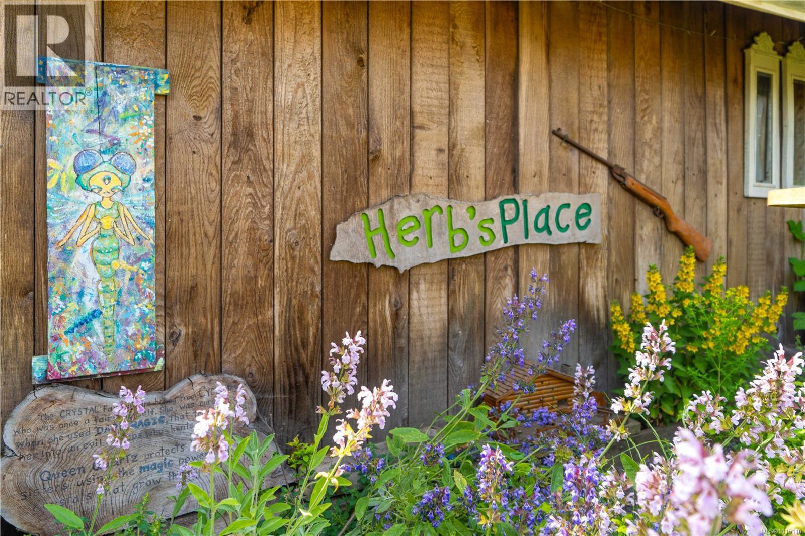 125 Harewood Rd, Nanaimo