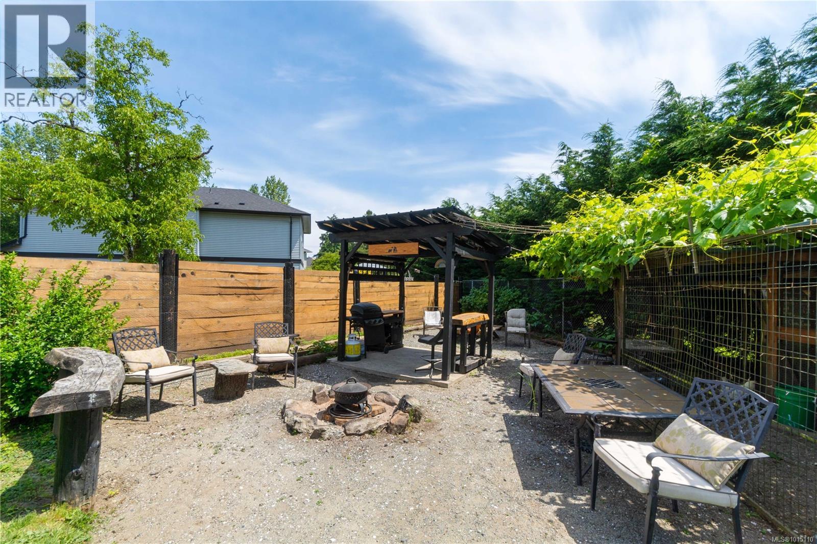 125 Harewood Rd, Nanaimo