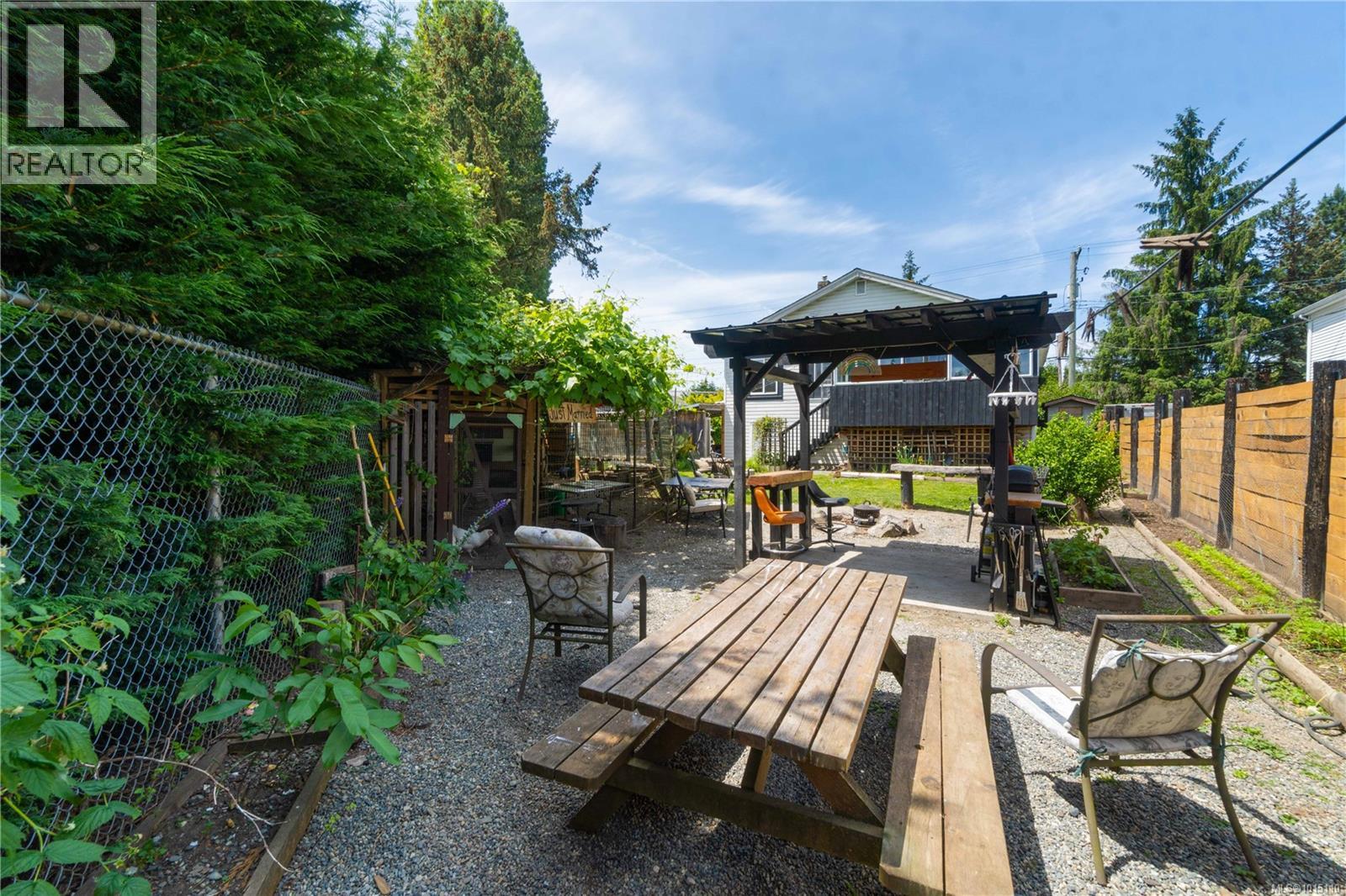 125 Harewood Rd, Nanaimo
