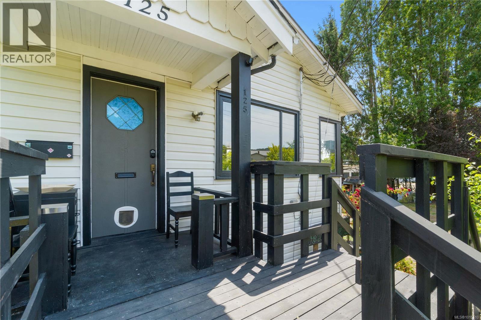 125 Harewood Rd, Nanaimo