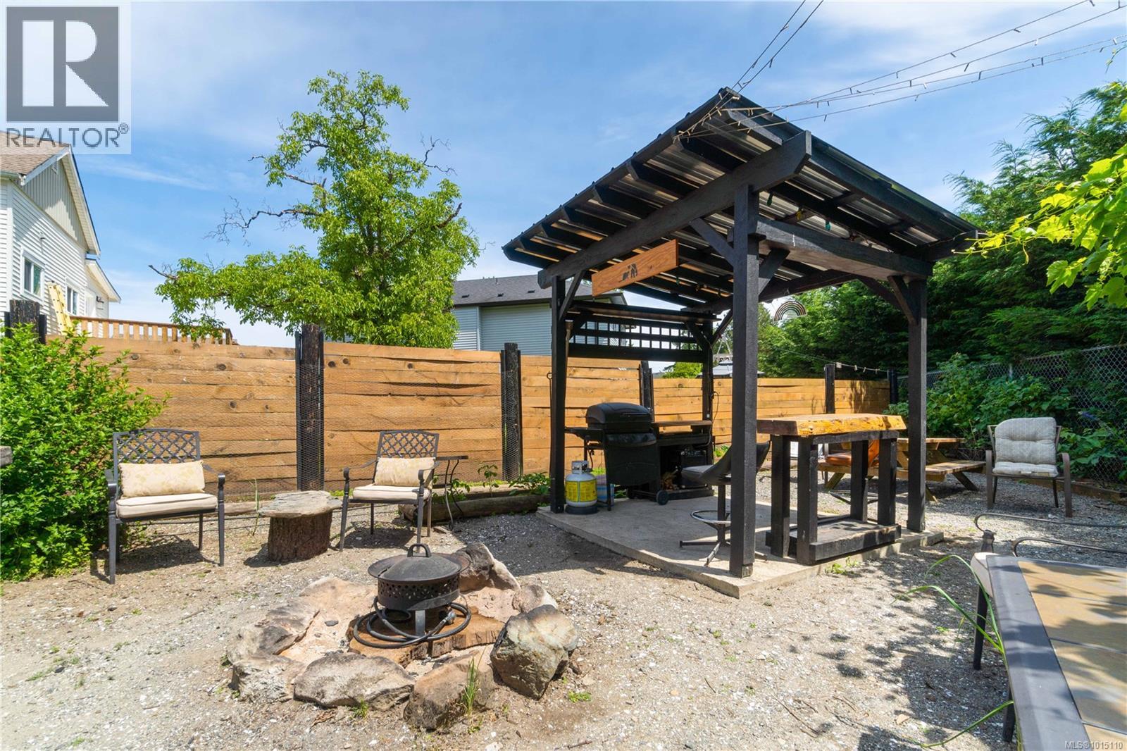 125 Harewood Rd, Nanaimo