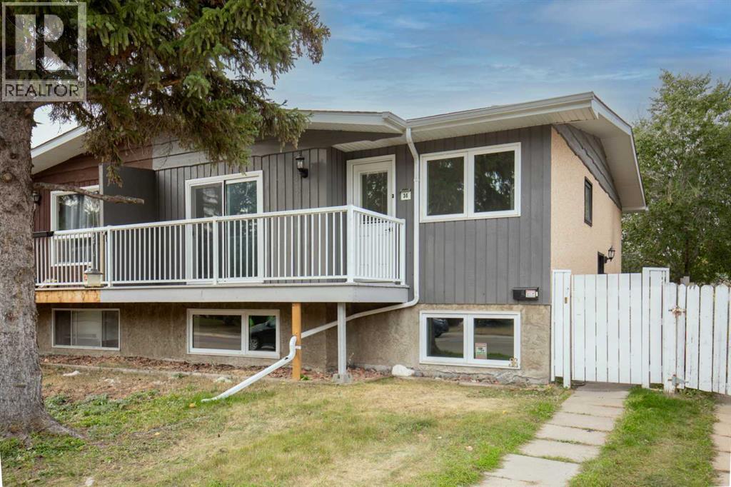 36 Page Avenue, Red Deer