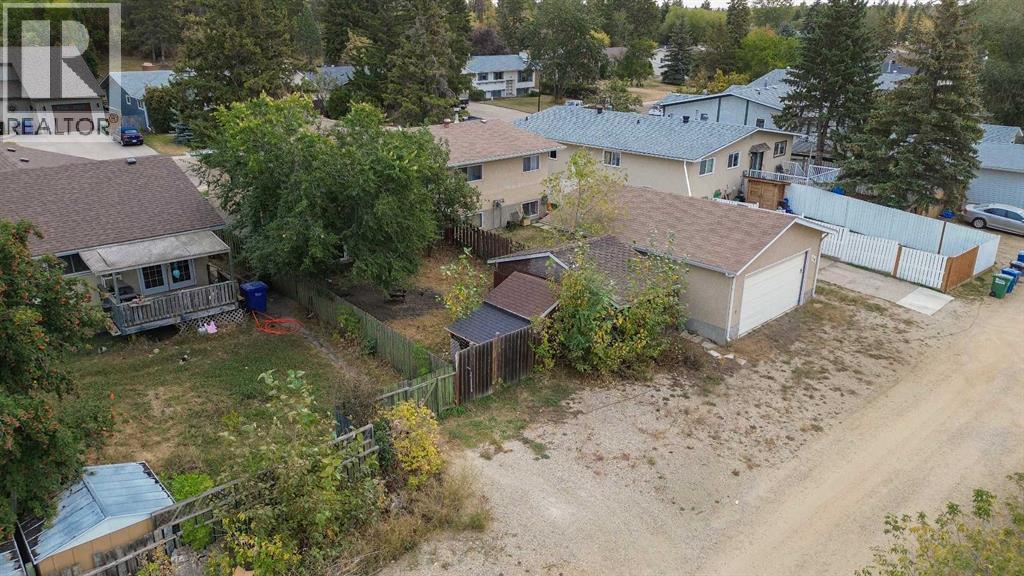 36 Page Avenue, Red Deer