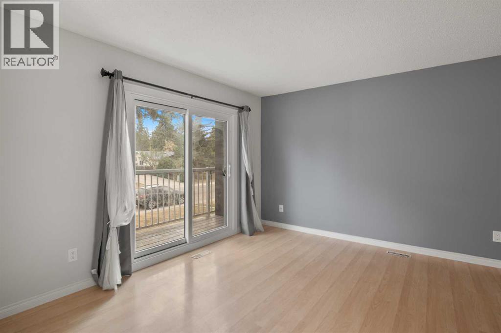 36 Page Avenue, Red Deer