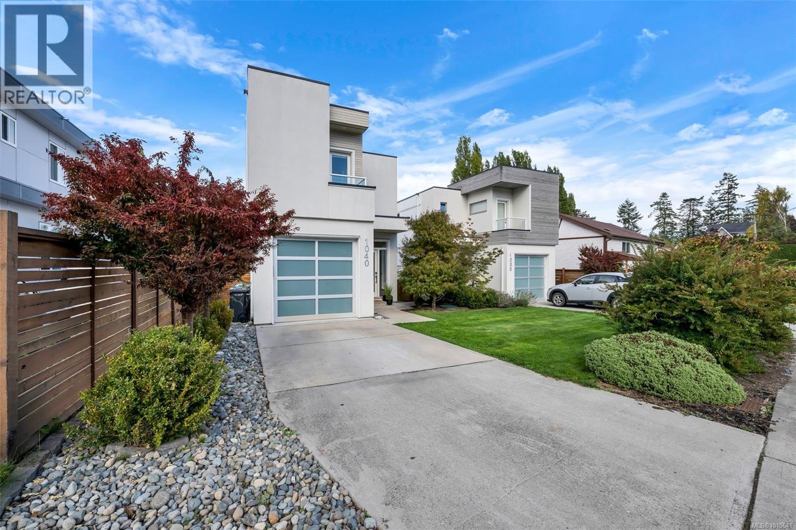  1040 Colville Road, Esquimalt