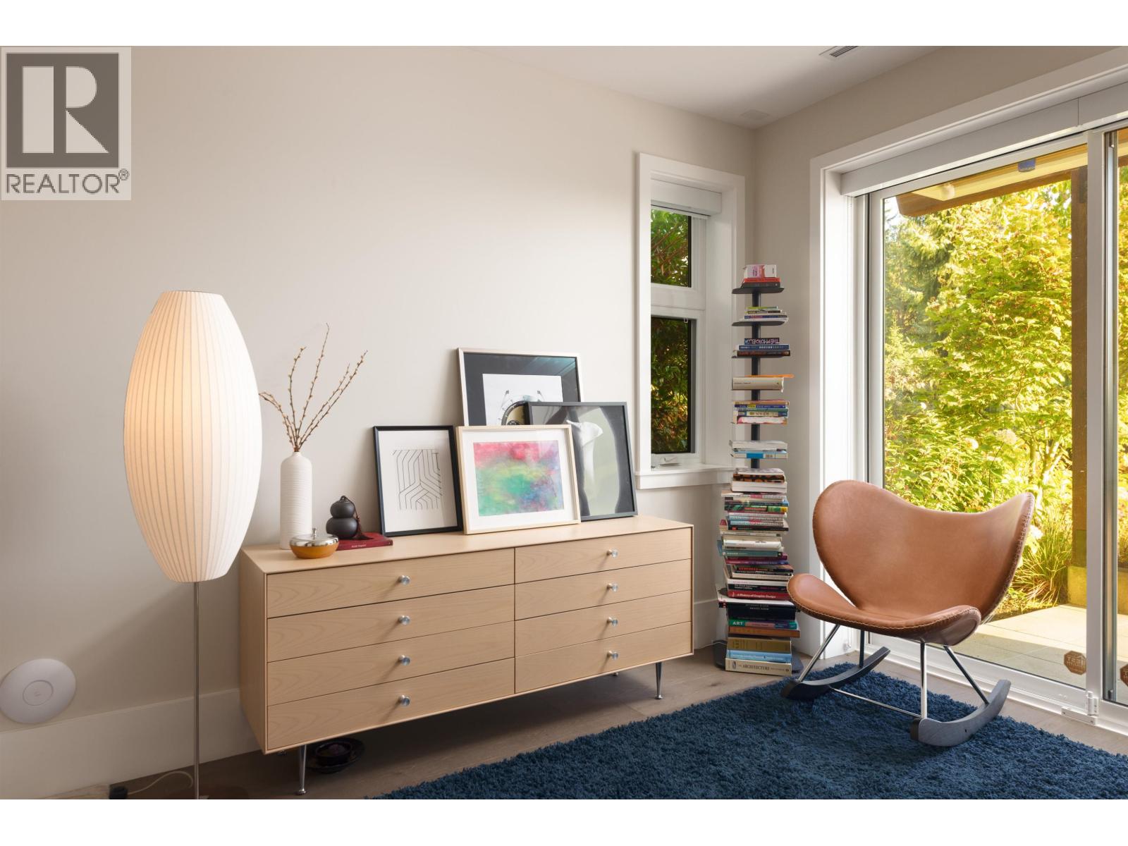 2821 CHIPPENDALE ROAD, West Vancouver