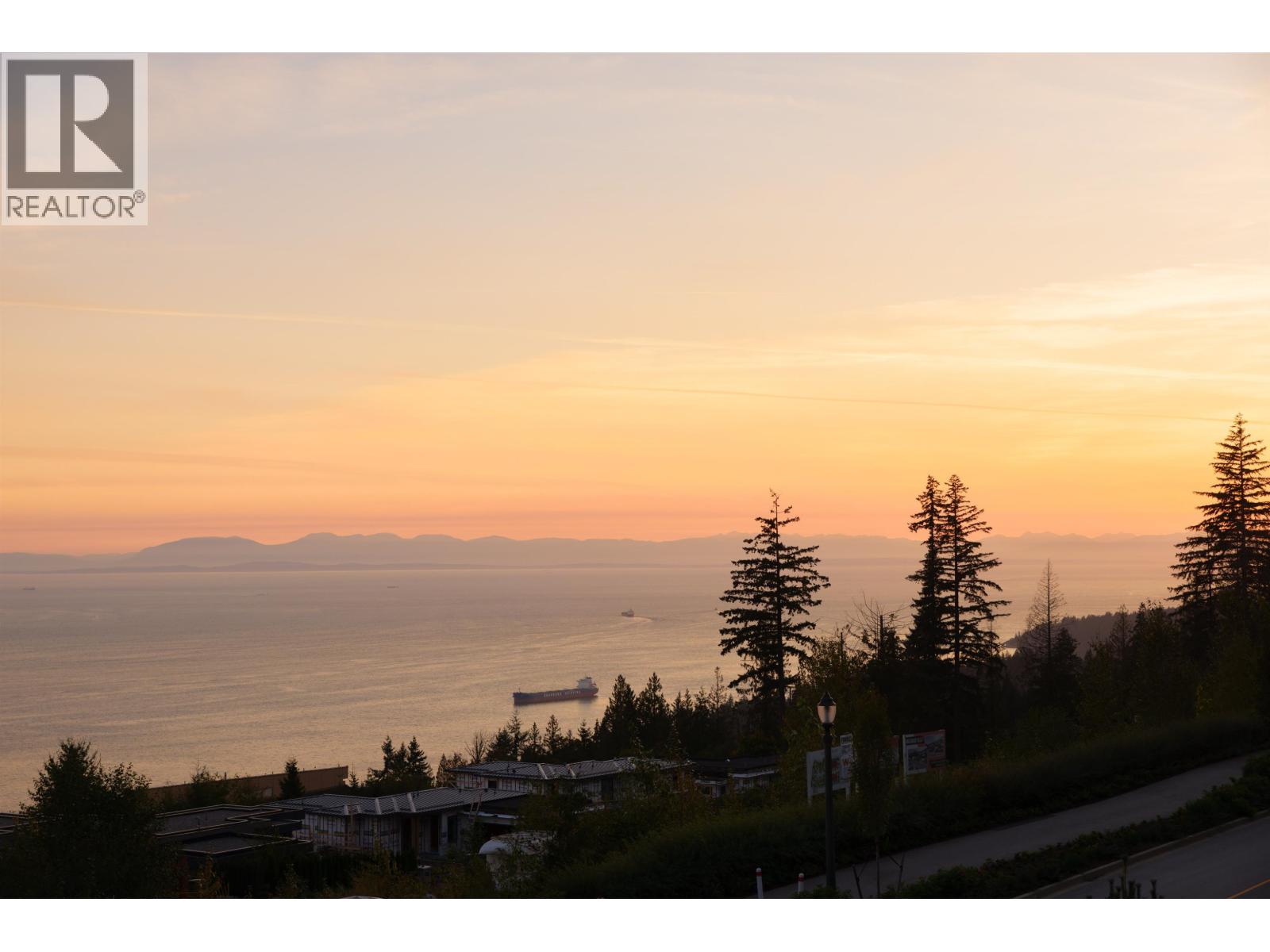 2821 CHIPPENDALE ROAD, West Vancouver