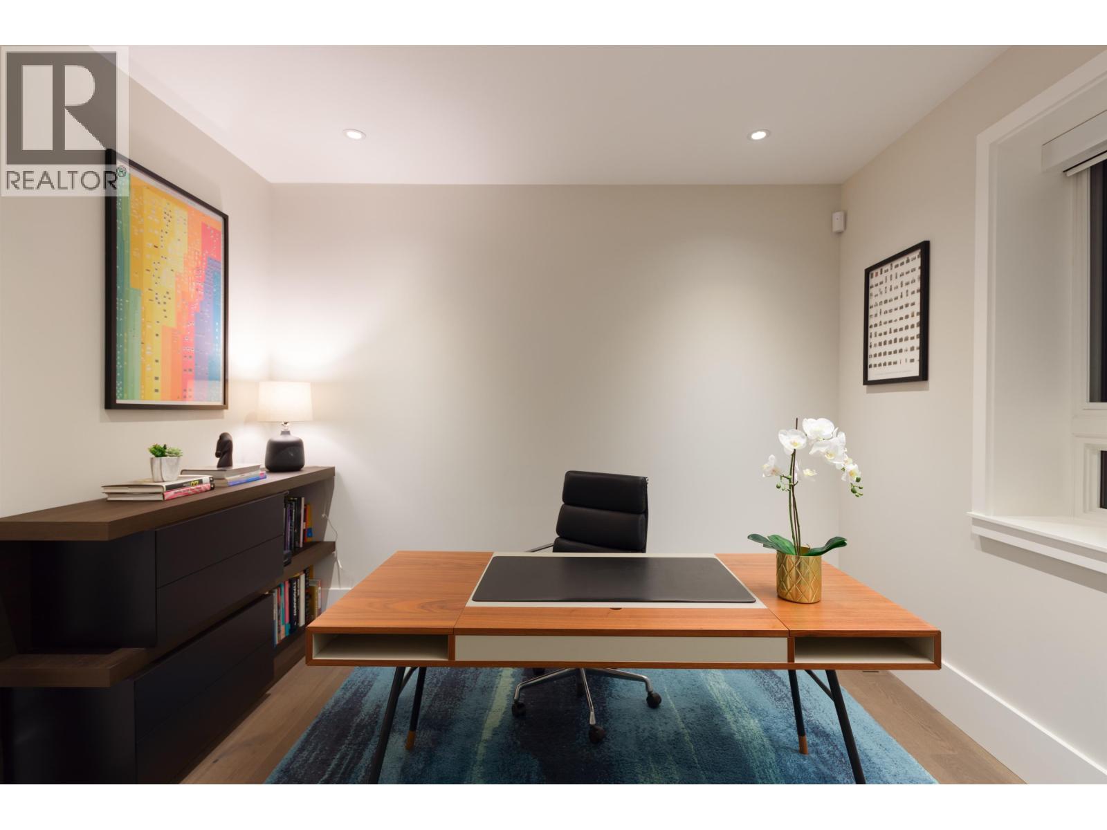 2821 CHIPPENDALE ROAD, West Vancouver