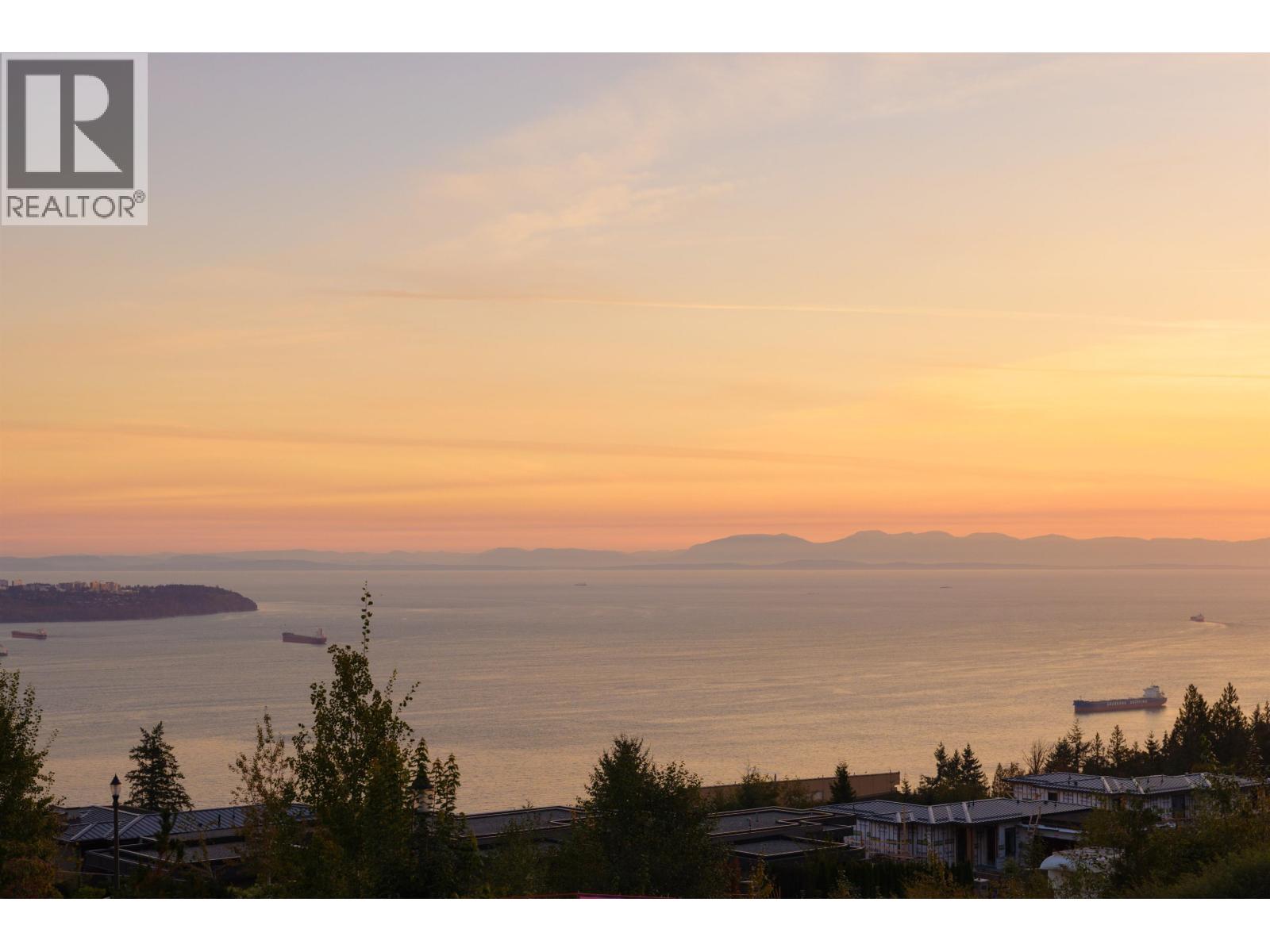 2821 CHIPPENDALE ROAD, West Vancouver