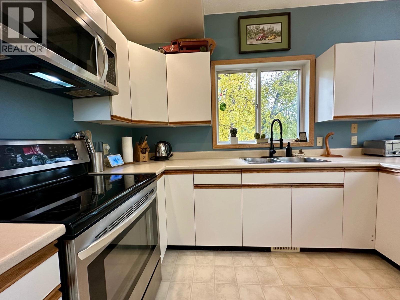 1337 FIR STREET, Telkwa