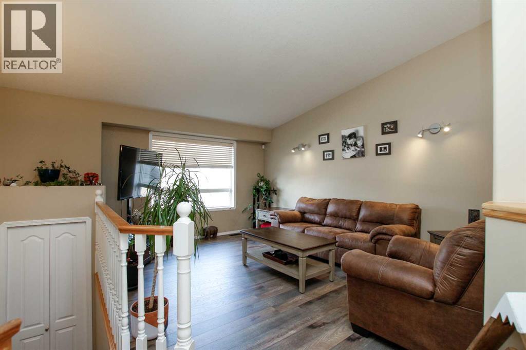 13 Kenny Close, Red Deer