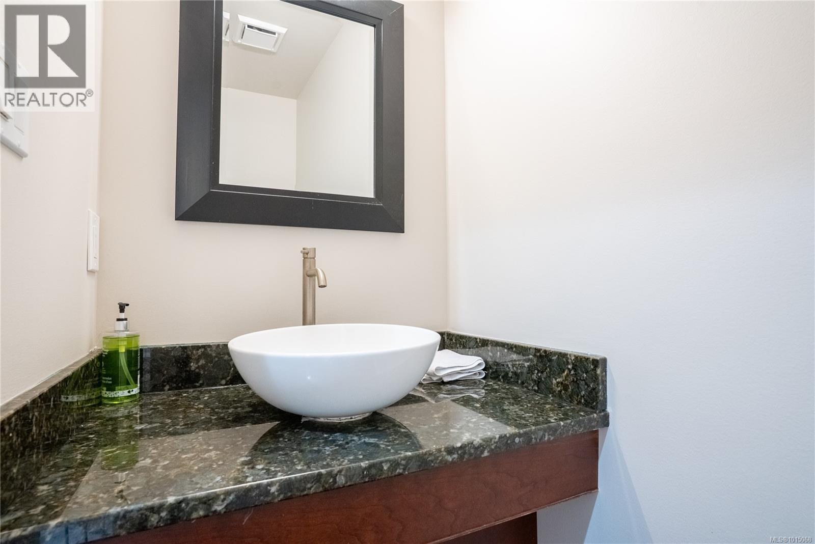  3909 Blenkinsop Road, Saanich