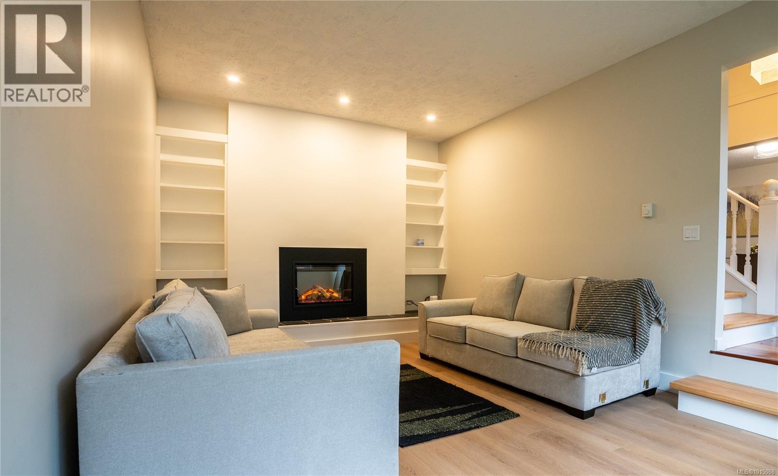  3909 Blenkinsop Road, Saanich