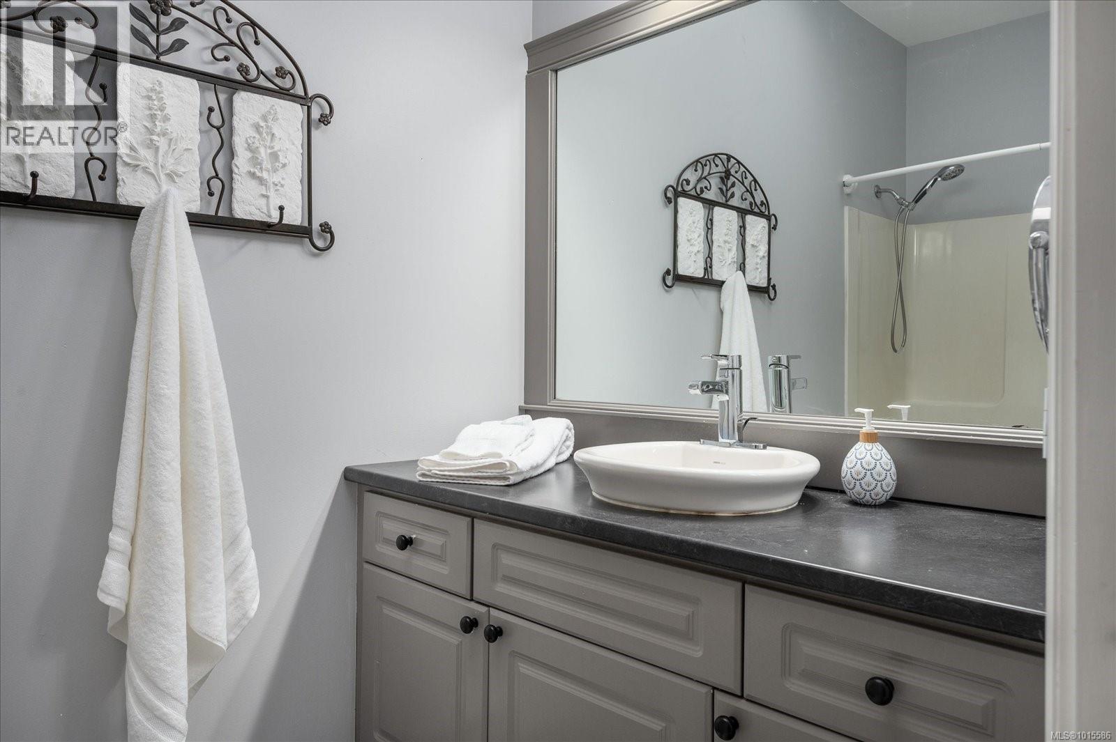 48 2979 River Rd, Chemainus