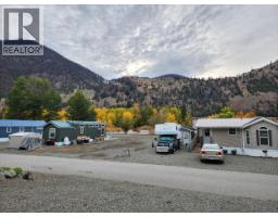 4354 3 Highway Unit# 59, Keremeos, BC V0X1N1 Photo 11